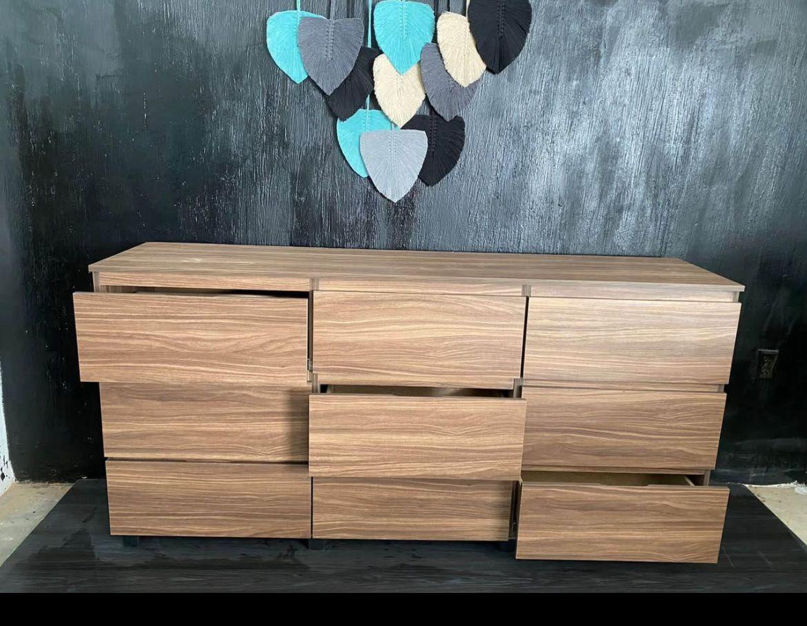 Mueble de madera sobre diseño